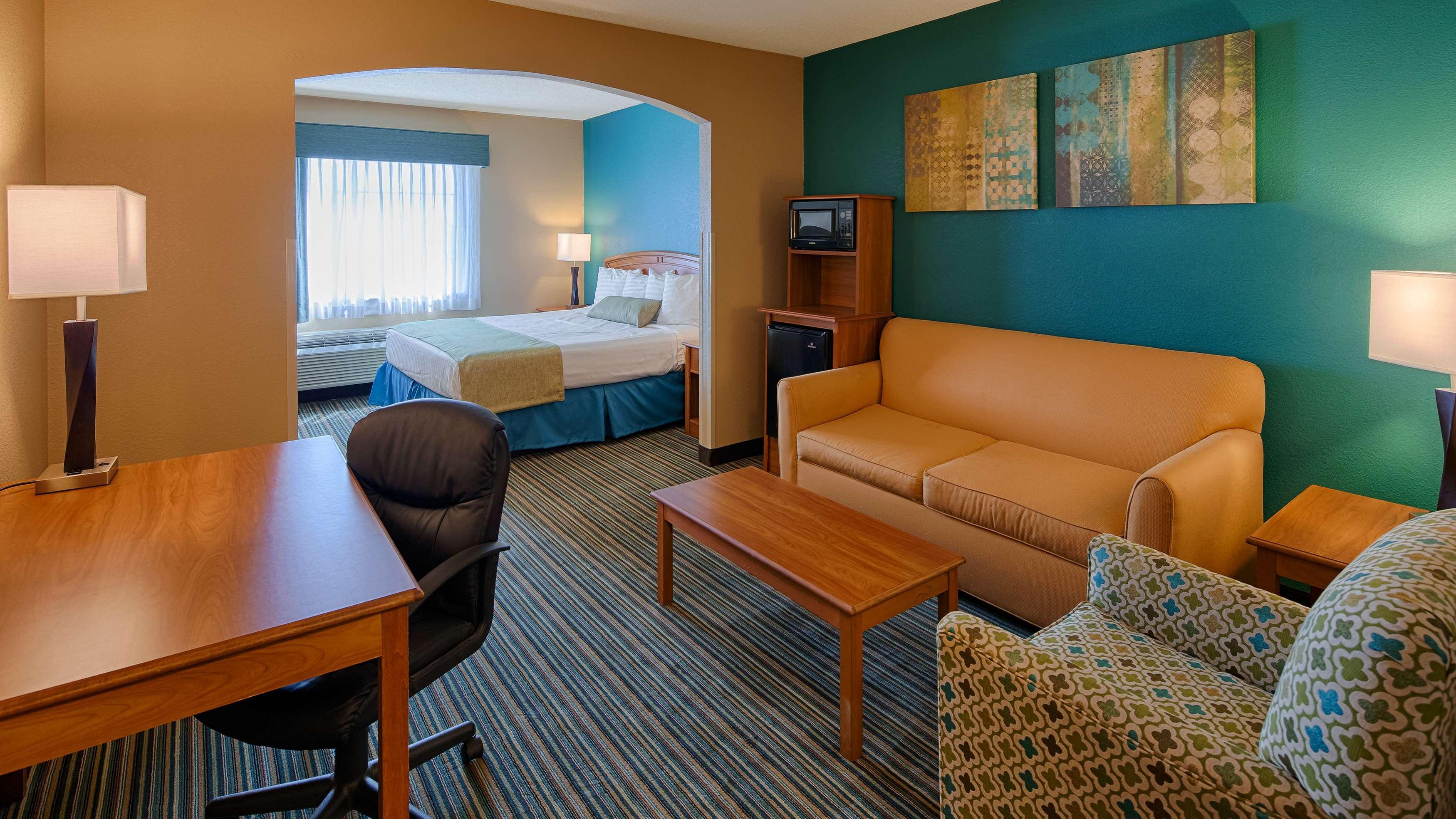 Best Western Governors Inn And Suites Wichita Exteriér fotografie