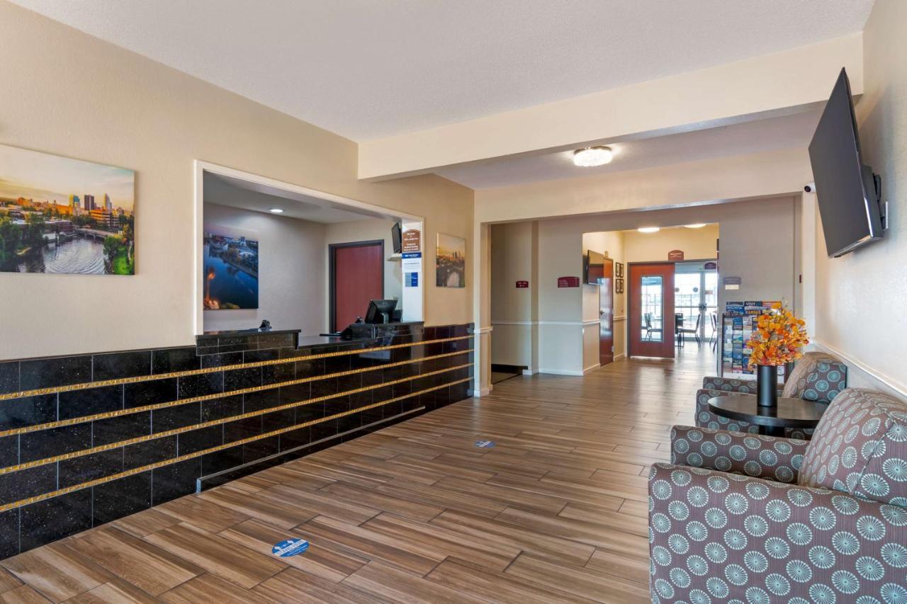 Best Western Governors Inn And Suites Wichita Exteriér fotografie