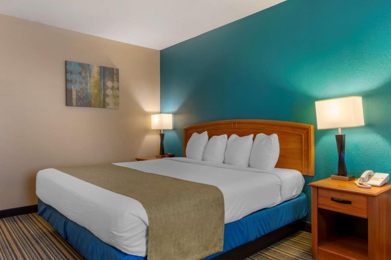 Best Western Governors Inn And Suites Wichita Exteriér fotografie