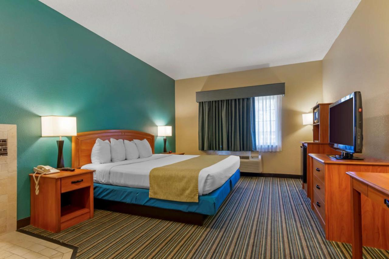 Best Western Governors Inn And Suites Wichita Exteriér fotografie