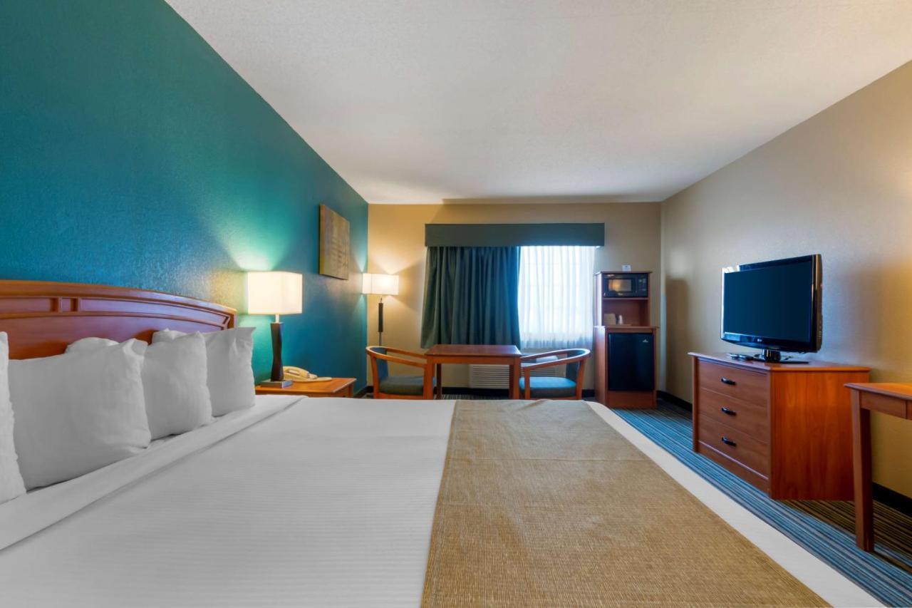 Best Western Governors Inn And Suites Wichita Exteriér fotografie